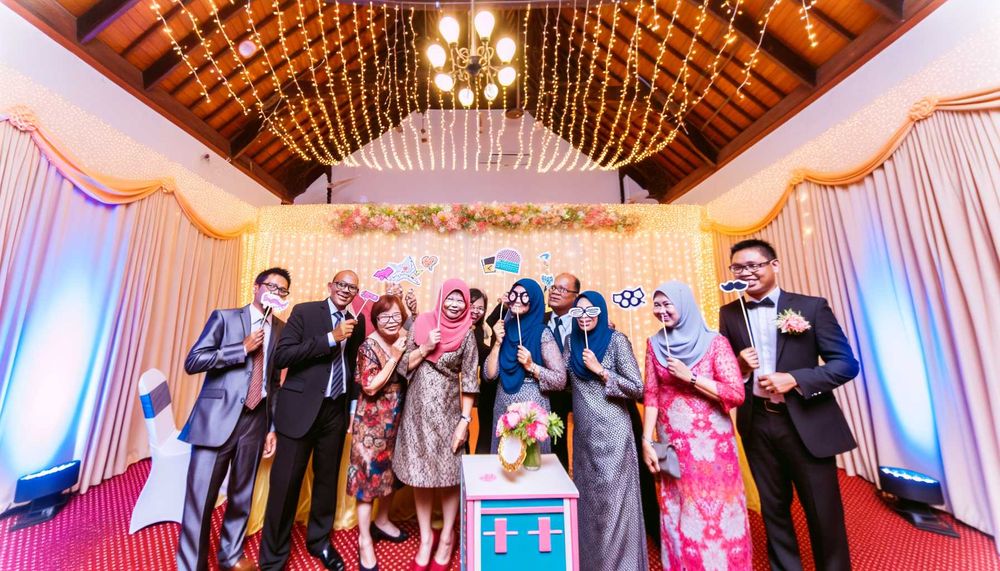 Düğünler İçin Kendi Fotoğraf Kabininizi Tasarlayın: Yaratıcı ve Eğlenceli Fikirler