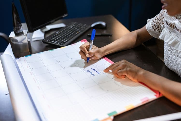 Düğün Planında Görünmeyen Zaman Tasarrufu: Erken Kararların Bütçeye Etkisi — Düğün Planlama kategorisinde blog yazısı