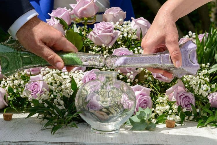 Düğünde Kum Ritüeli: Anlamı, Uygulanışı ve Malzeme Seçimi — Düğün Temaları kategorisinde blog yazısı