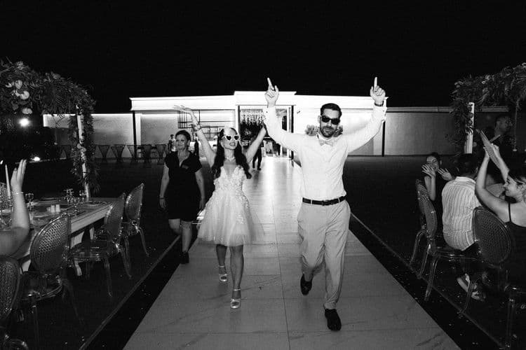 Nişanda Çift Hikâyesi Seremonisi Nasıl Hazırlanır? Samimi ve Zarif Bir Anlatım Rehberi — Yaratıcı Fikirler kategorisinde blog yazısı