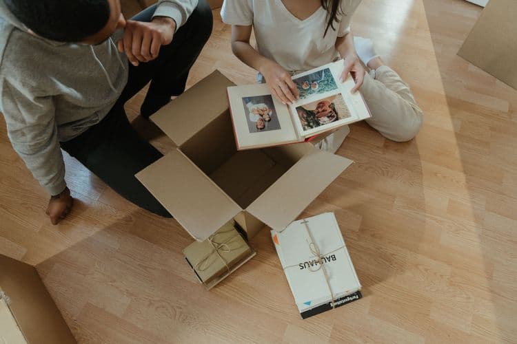Düğün Anı Kutusu Nasıl Hazırlanır? Mesajlar, Hatıralar ve Açılış Zamanı — Düğün Hazırlığı kategorisinde blog yazısı