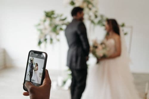 WhatsApp Grubunda Düğün Fotoğrafları Nasıl Toplanır? Neden Çalışmıyor? - Konuk Yönetimi kategorisinde blog yazısı